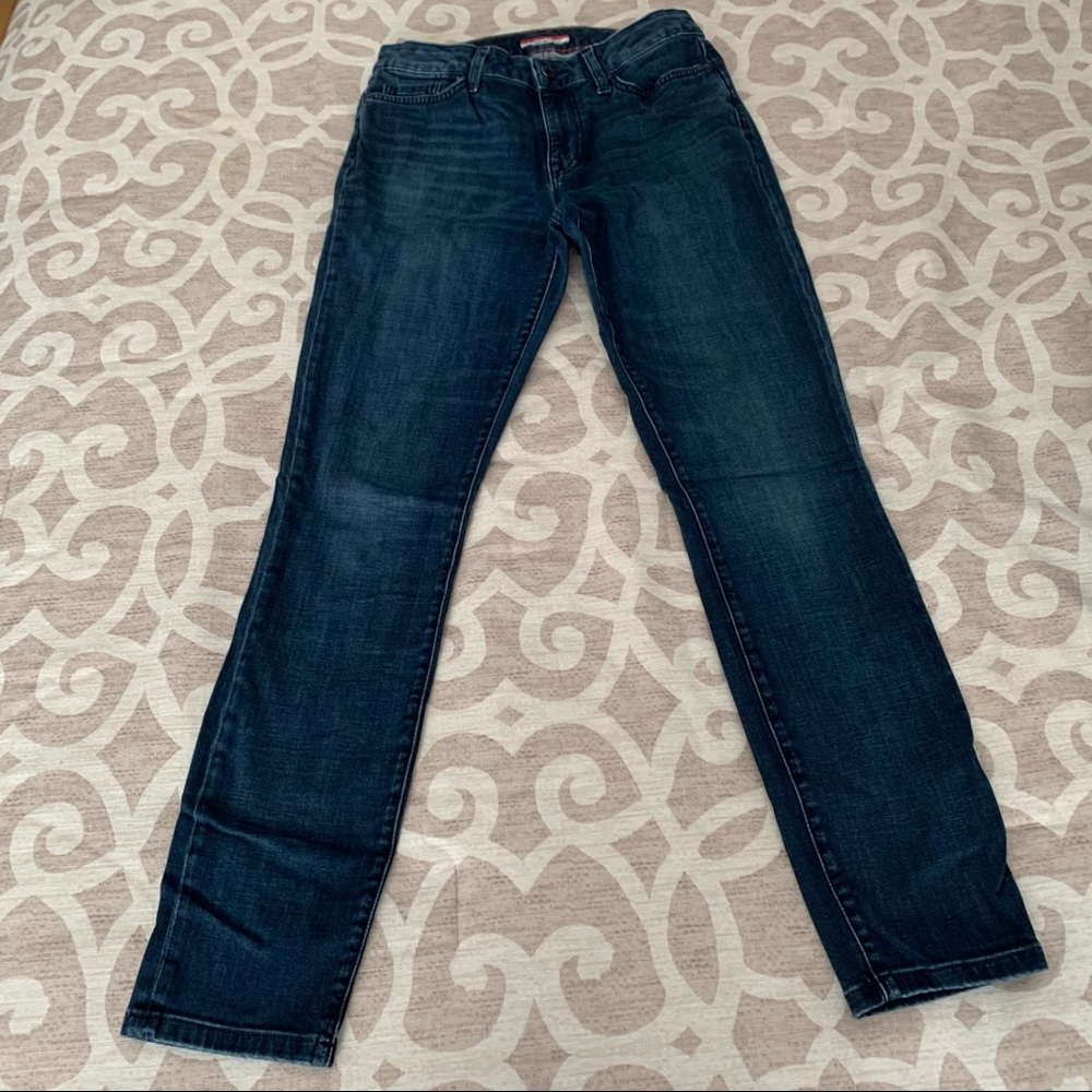Tommy Hilfiger  women's jeans High Rise indigo Blue skinny sz 4